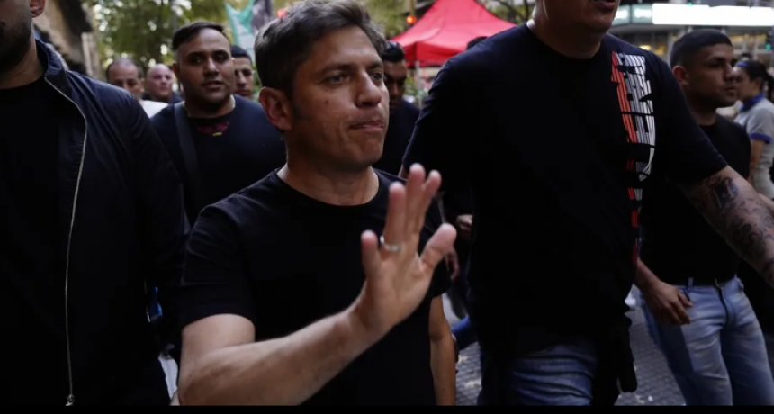 KICILLOF REFUERZA SU PERFIL DURO CONTRA LA REFORMA LABORAL Y ENCABEZA UNA COLUMNA EN LA MARCHA GREMIAL