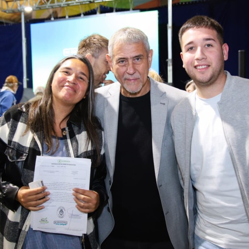 VECINOS DE AVELLANEDA OBTUVIERON SU REGULARIZACI&Oacute;N DOMINIAL