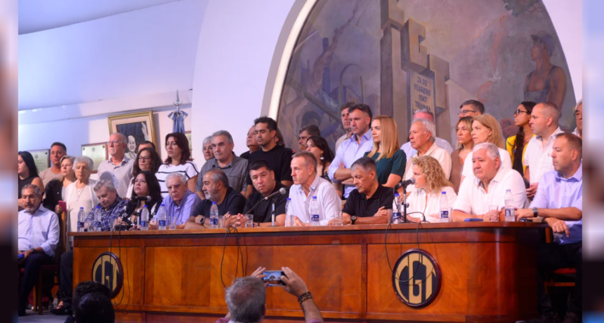  LA CGT DEMUESTRA SU PODER&Iacute;O CON UNA MOVILIZACI&Oacute;N MASIVA POR EL 1&deg; DE MAYO