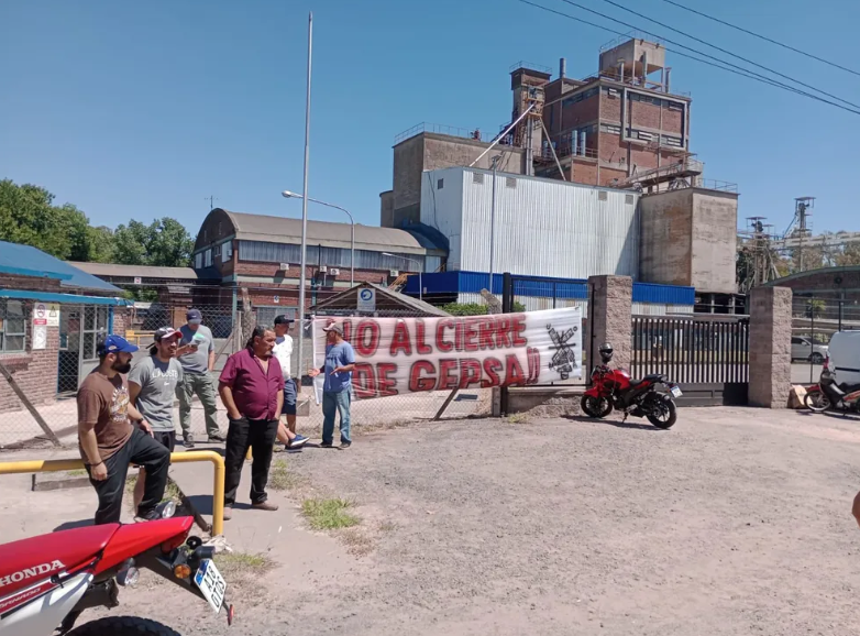  DOS EMPRESAS DEL CONURBANO EMPEZARON EL AÑO CON AJUSTE Y DESPIDOS