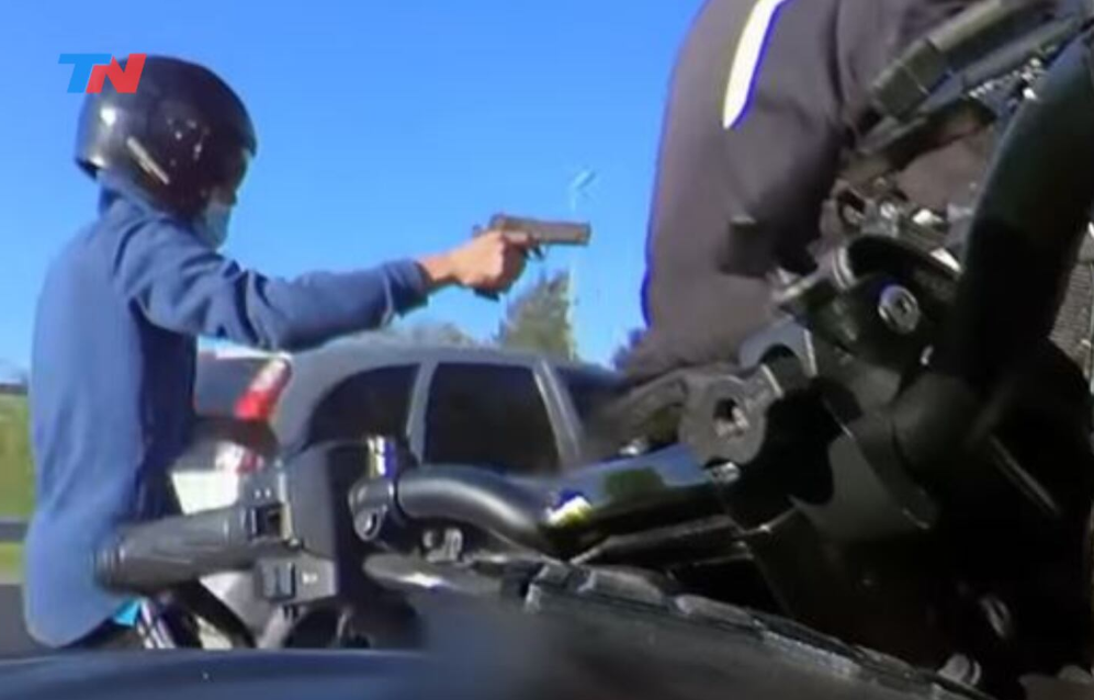 MOTOCICLISTAS EN PELIGRO: EL TERROR DEL ACCESO OESTE Y PANAMERICANA