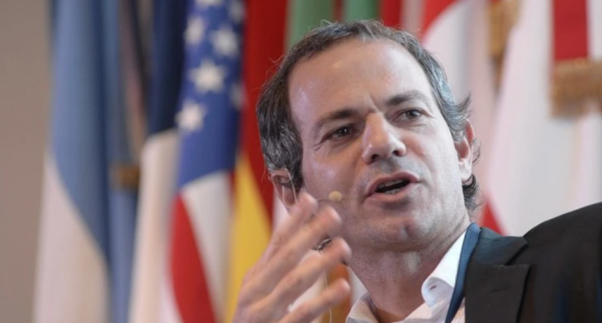 LA JUSTICIA EMBARGÓ A LLACH Y GONZÁLEZ FRAGA POR FRAUDE MILLONARIO EN EL CASO VICENTÍN