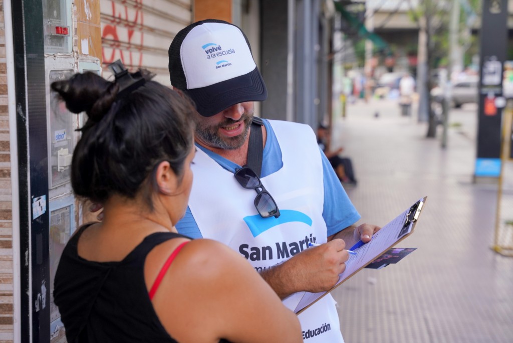 “VOLVÉ A LA ESCUELA” LLEGÓ CASA POR CASA A TODOS LOS BARRIOS DE SAN MARTÍN