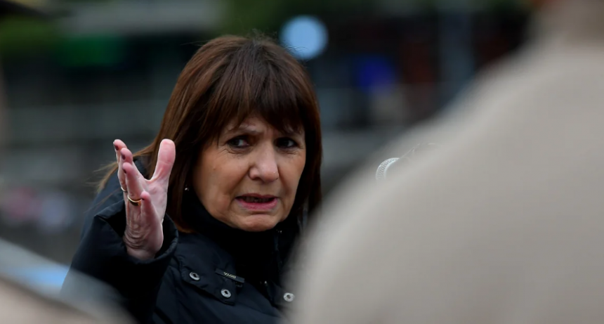 BULLRICH PROMETIÓ A LOS GENDARMES CASAS DEL PROCREAR QUE YA NO EXISTE MAS