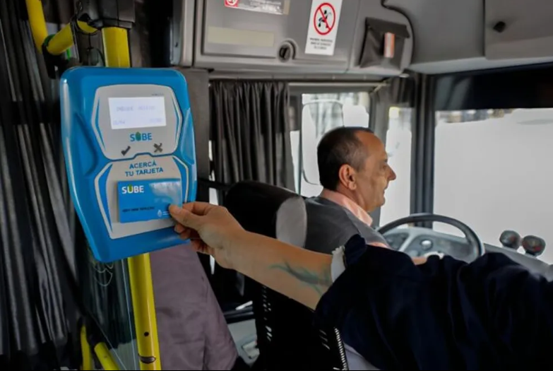 AUMENTARON LOS COLECTIVOS UN 31%: CUÁNTO CUESTA EL BOLETO EN EL AMBA