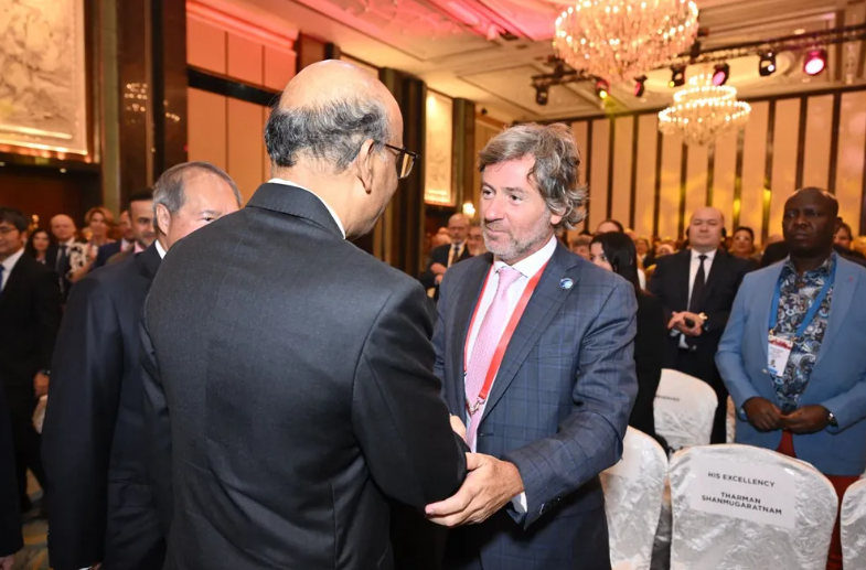 JUAN BAUTISTA MAHIQUES LLEGA A JUSTICIA TRAS LA RENUNCIA DE C&Uacute;NEO 