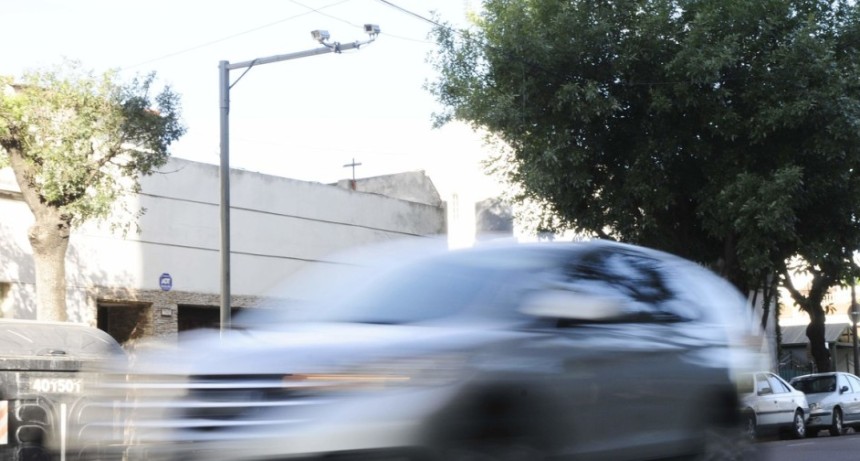 DENUNCIAN UNA TRAMA DE COIMAS Y LAVADO DE DINERO DETR&Aacute;S DEL SISTEMA DE FOTOMULTAS EN MUNICIPIOS BONAERENSES