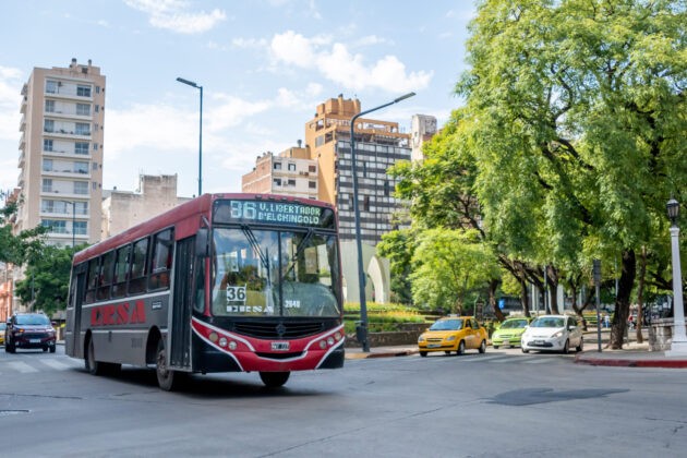 FRACASARON LAS NEGOCIACIONES Y ESTE MARTES HABRÁ UN PARO DE COLECTIVOS EN TODO EL PAÍS