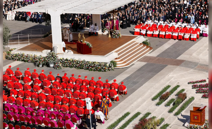 COMIENZA EN EL VATICANO EL CÓNCLAVE PARA ELEGIR AL SUCESOR DEL PAPA FRANCISCO: TODO LO QUE HAY QUE SABER