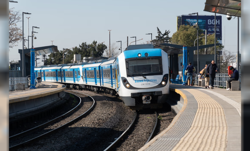 SE DISPARA EL PRECIO DEL BOLETO DE TRANSPORTE: CU&Aacute;NTO CUESTA EL BOLETO M&Iacute;NIMO DE COLECTIVOS Y TRENES DESDE ESTE LUNES