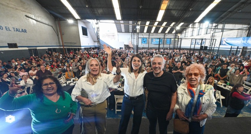 JULIO ZAMORA ENCABEZ&Oacute; UN MULTITUDINARIO ACTO DEL PERONISMO DE TIGRE POR EL D&Iacute;A DEL TRABAJADOR