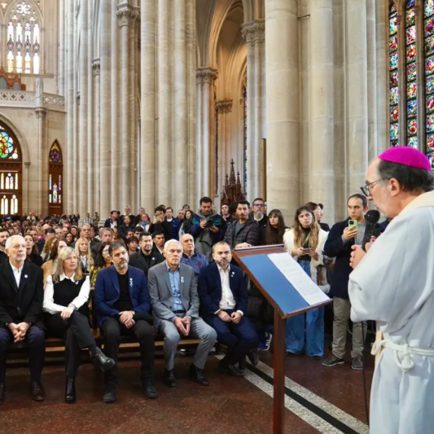 TEDEUM EN LA PLATA: MONSE&Ntilde;OR CARRERA PIDI&Oacute; 