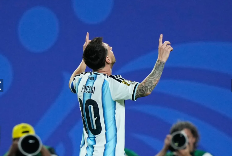 ARGENTINA GOLE&Oacute; A ARGELIA DE LA MANO DE UN MESSI ESTELAR