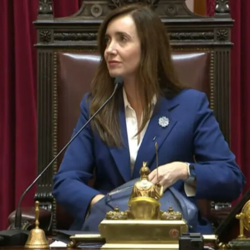 VILLARRUEL IR&Oacute;NICA Y DURA CONTRA ADORNI: 