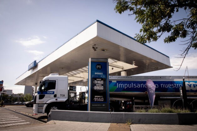 YPF SUBE EL PRECIO DE LA NAFTA Y EL GASOIL EN TODO EL PAÍS