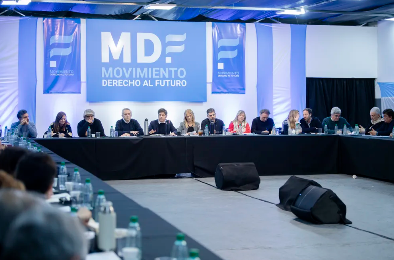 EN MEDIO DE LA TENSI&Oacute;N INTERNA, KICILLOF PIDI&Oacute; CONSTRUIR "EN TODOS LOS TERRITORIOS" Y DIO UNA CLAVE DE LAS "NUEVAS CANCIONES"