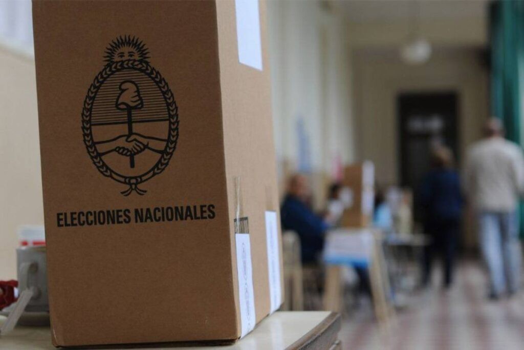 LA JUNTA ELECTORAL DIO A CONOCER EL LISTADO DE FUERZAS POLÍTICAS PARA LAS ELECCIONES BONAERENSES: HAY 9 ALIANZAS Y 54 PARTIDOS O ESPACIOS VECINALISTAS