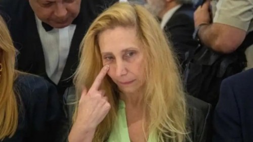 KARINA MILEI SIGUE SIN HABLAR LUEGO DE SER MENCIONADA EN UN NUEVO CASO DE PEDIDO DE SOBORNOS