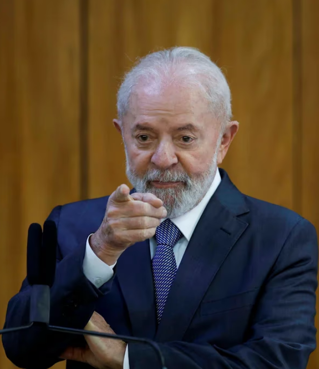 BRASIL RETIRA A SU EMBAJADOR DE LA ARGENTINA Y SE PROFUNDIZA LA CRISIS