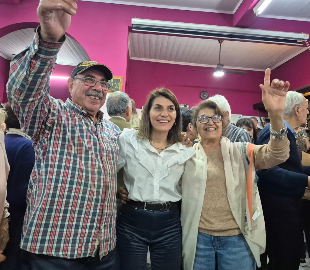 AUTORIDADES DEL MUNICIPIO DE TIGRE ACOMPA&Ntilde;ARON UN ENCUENTRO SOLIDARIO ORGANIZADO POR EL CENTRO DE JUBILADOS MARINA MERCANTE