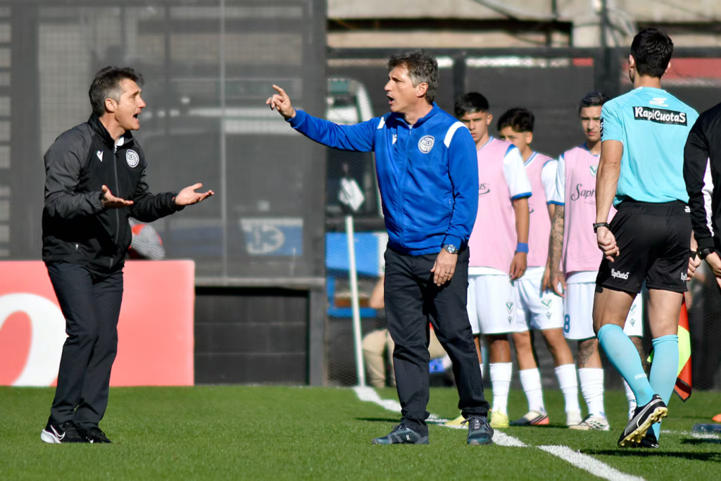 LA FURIA DE GUILLERMO BARROS SCHELOTTO CONTRA LOS &Aacute;RBITROS ARASA Y CEBALLOS: &ldquo;NO TIENEN QUE DIRIGIR NUNCA M&Aacute;S&rdquo;