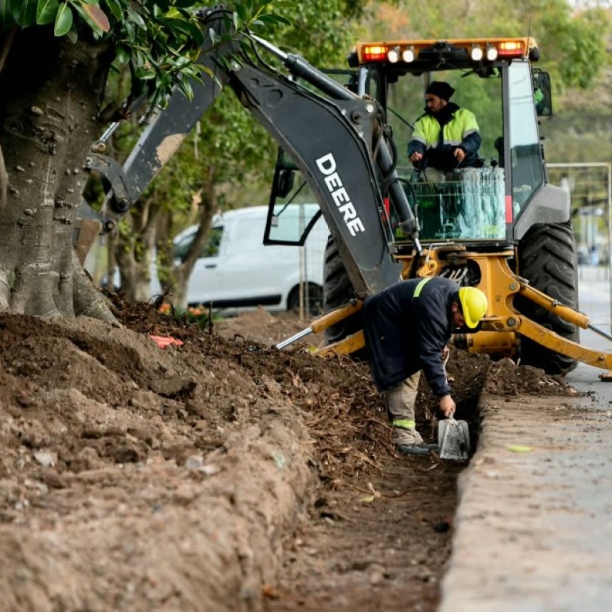 VICENTE L&Oacute;PEZ TRANSFORMA UN TERRENO ABANDONADO DE MUNRO EN UN NUEVO ESPACIO VERDE 