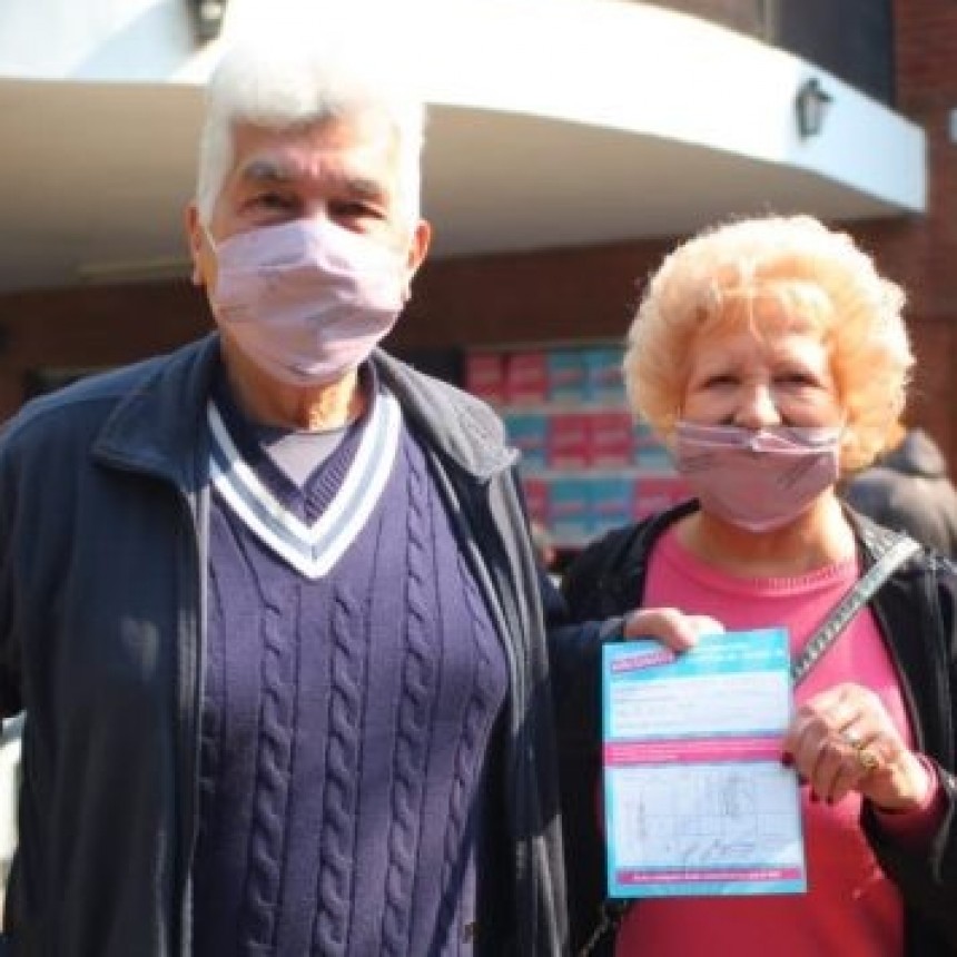 KICILLOF ANUNCIÓ SEGUNDA DOSIS LIBRE PARA MAYORES DE 50, EMBARAZADAS, PERSONAL DE SALUD E INMUNODEPRIMIDOS