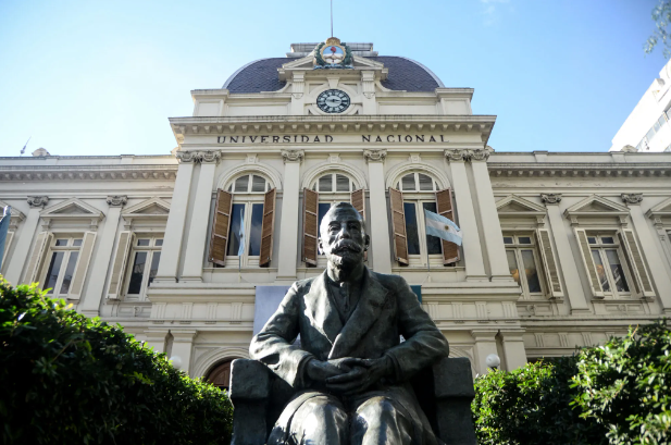 LA UNIVERSIDAD DE LA PLATA FIJÓ LAS FECHAS DE INSCRIPCIÓN PARA EL CICLO LECTIVO 2025