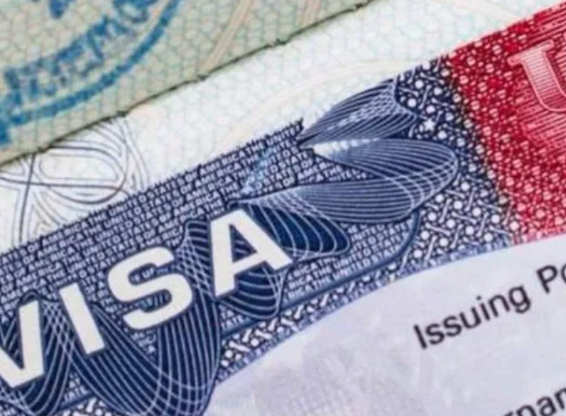 VISA WAIVER EN RIESGO PARA ARGENTINA: CASO SPAGNUOLO Y KARINA MILEI HABRÍA LLEVADO A EEUU A PAUSAR EL ACUERDO DE EXENCIÓN DE VISAS