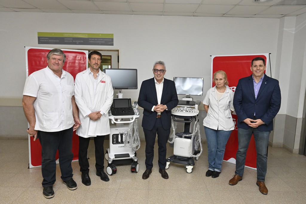 INVERSIÓN EN SALUD: JULIO ZAMORA PRESENTÓ DOS ECÓGRAFOS DIGITALES PARA EL HOSPITAL MATERNO INFANTIL 