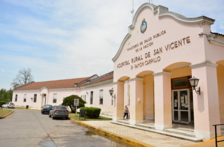 EL MINISTRO KREPLAK FIRMÓ LA PROVINCIALIZACIÓN DEL HOSPITAL MUNICIPAL “RAMÓN CARRILLO” DE SAN VICENTE