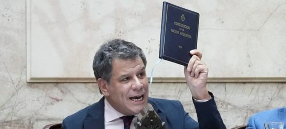 FACUNDO MANES DENUNCIÓ “UN PACTO” ENTRE EL GOBIERNO Y EL KIRCHNERISMO