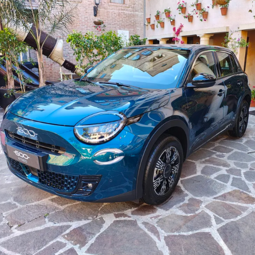 FIAT LANZÓ EN ARGENTINA EL NUEVO 600 HYBRID, CUESTA 24 MIL DOLARES