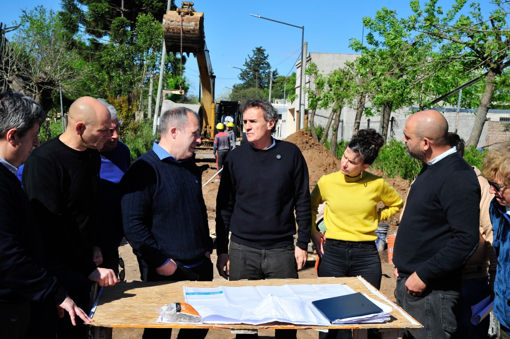  EN ALBERTI, KATOPODIS RECORRI&Oacute; OBRAS HIDR&Aacute;ULICAS Y DE INFRAESTRUCTURA URBANA