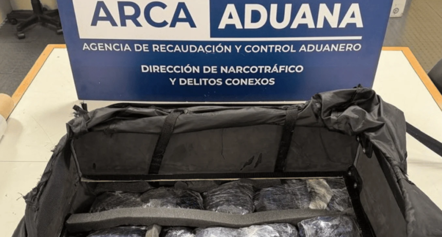 LA ADUANA DE EZEIZA LOGR&Oacute; SECUESTRAR 7,5 KILOS DE &Eacute;XTASIS A PASAJERA BRASILE&Ntilde;A