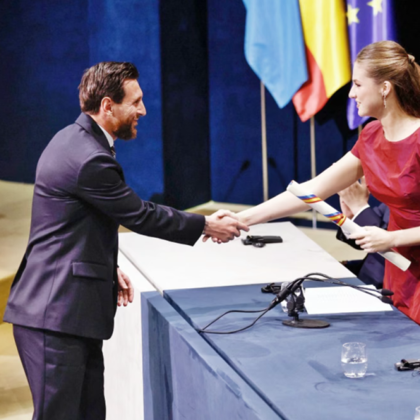 LIONEL MESSI SIGUE HACIENDO HISTORIA: RECIBIÓ EL PREMIO EL PRINCESA DE ASTURIAS