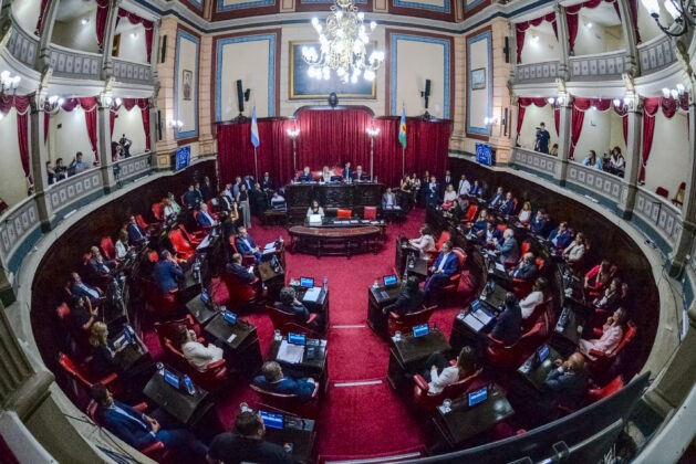 DOBLE VICTORIA DE KICILLOF: SENADORES APROBÓ LA REFORMA JUBILATORIA DEL BAPRO Y EL RIGI BONAERENSE