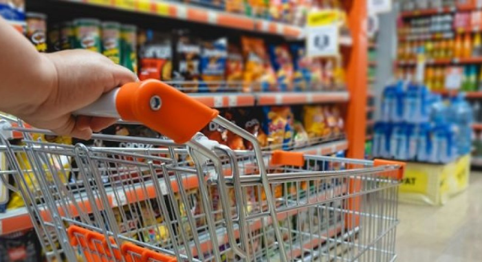 LAS VENTAS EN SUPERMERCADOS CAYERON 17,8% EN OCTUBRE, SEGÚN EL INDEC