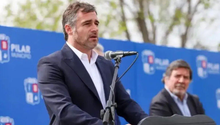 PILAR: EL INTENDENTE DEFIENDE LA TASA QUE LE CRITICÓ CON DUREZA EL GOBIERNO NACIONAL