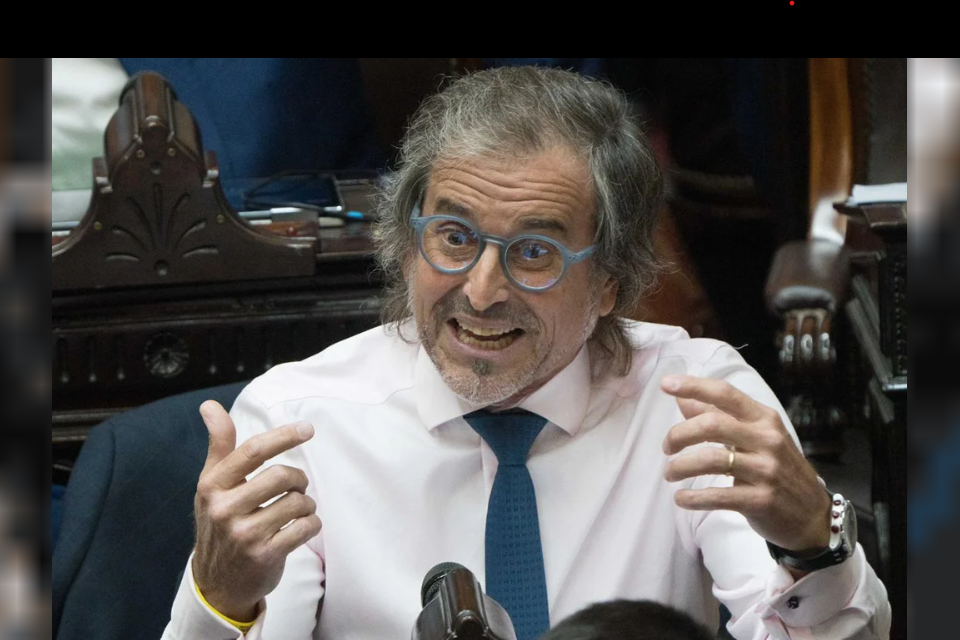 EL PRESUPUESTO 2026 PROFUNDIZA EL AJUSTE EDUCATIVO Y ELIMINA FONDOS CLAVE PARA ESCUELAS TÉCNICAS Y UNIVERSIDADES