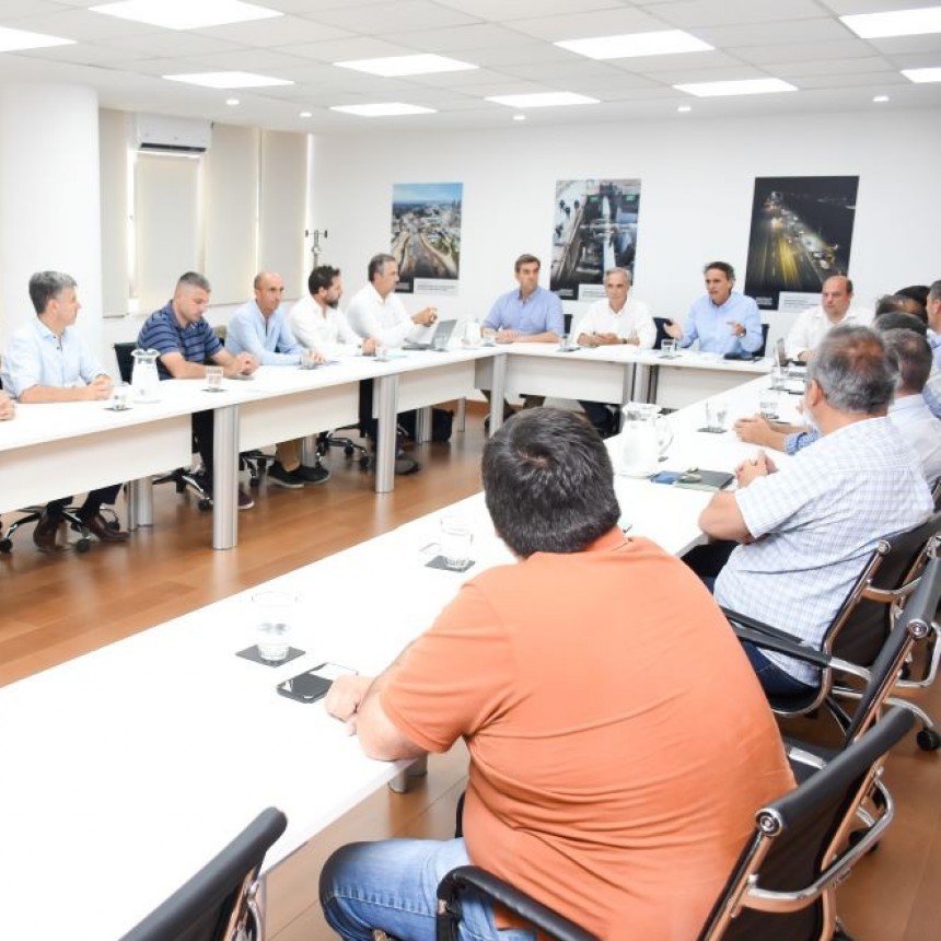 KATOPODIS ENCABEZÓ UNA REUNIÓN CON INTENDENTES PARA AVANZAR CON EL PLAN DE PUESTA EN VALOR DE LA AUTOVÍA PROVINCIAL RUTA 6